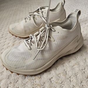 Keen Zionic Womens Cream Tone Breathable Light Weight Sneakers Size 8